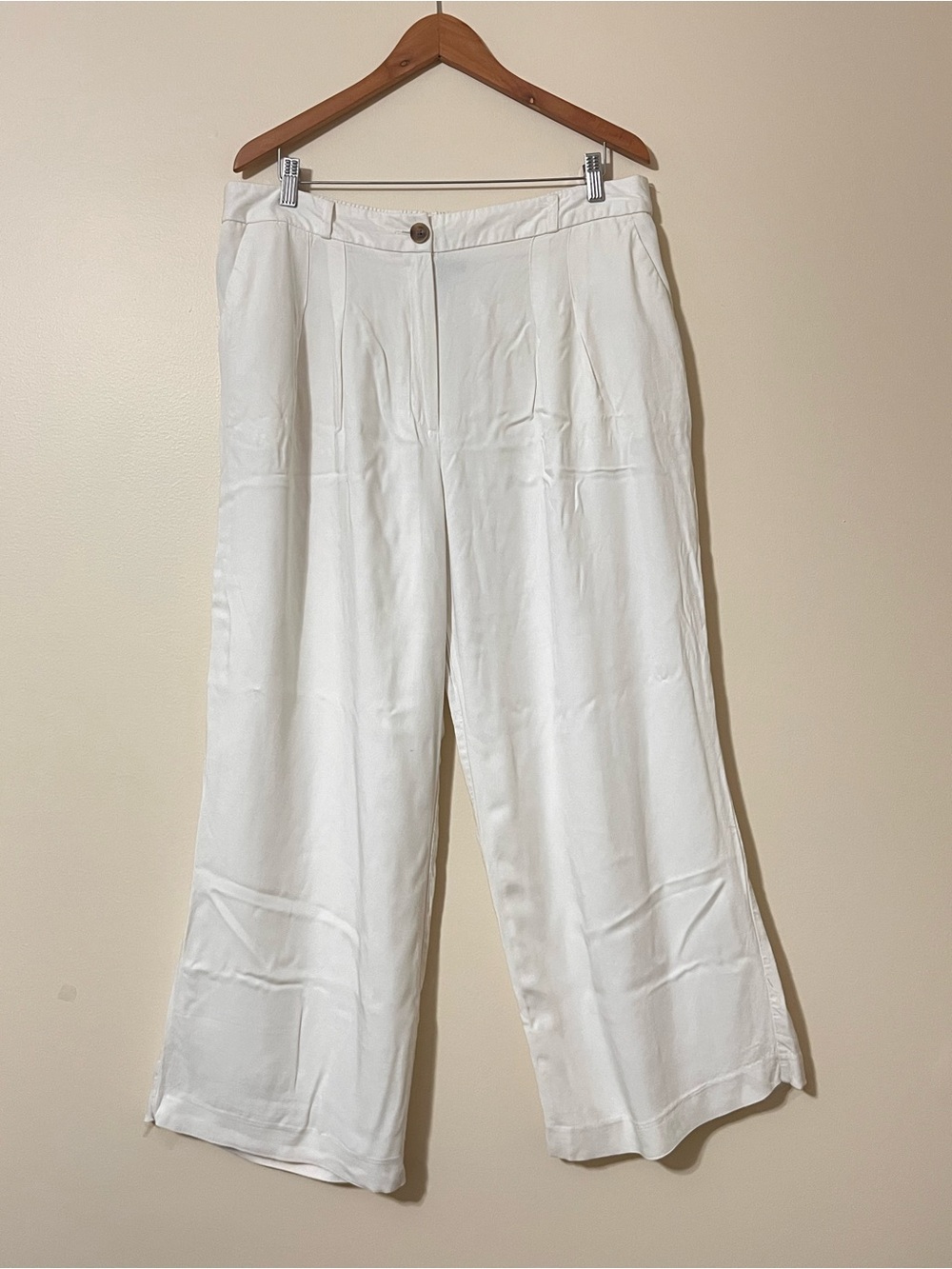 Worthington Off White Cream Wide-Leg Bermuda Women’s Pants Trousers NWOT